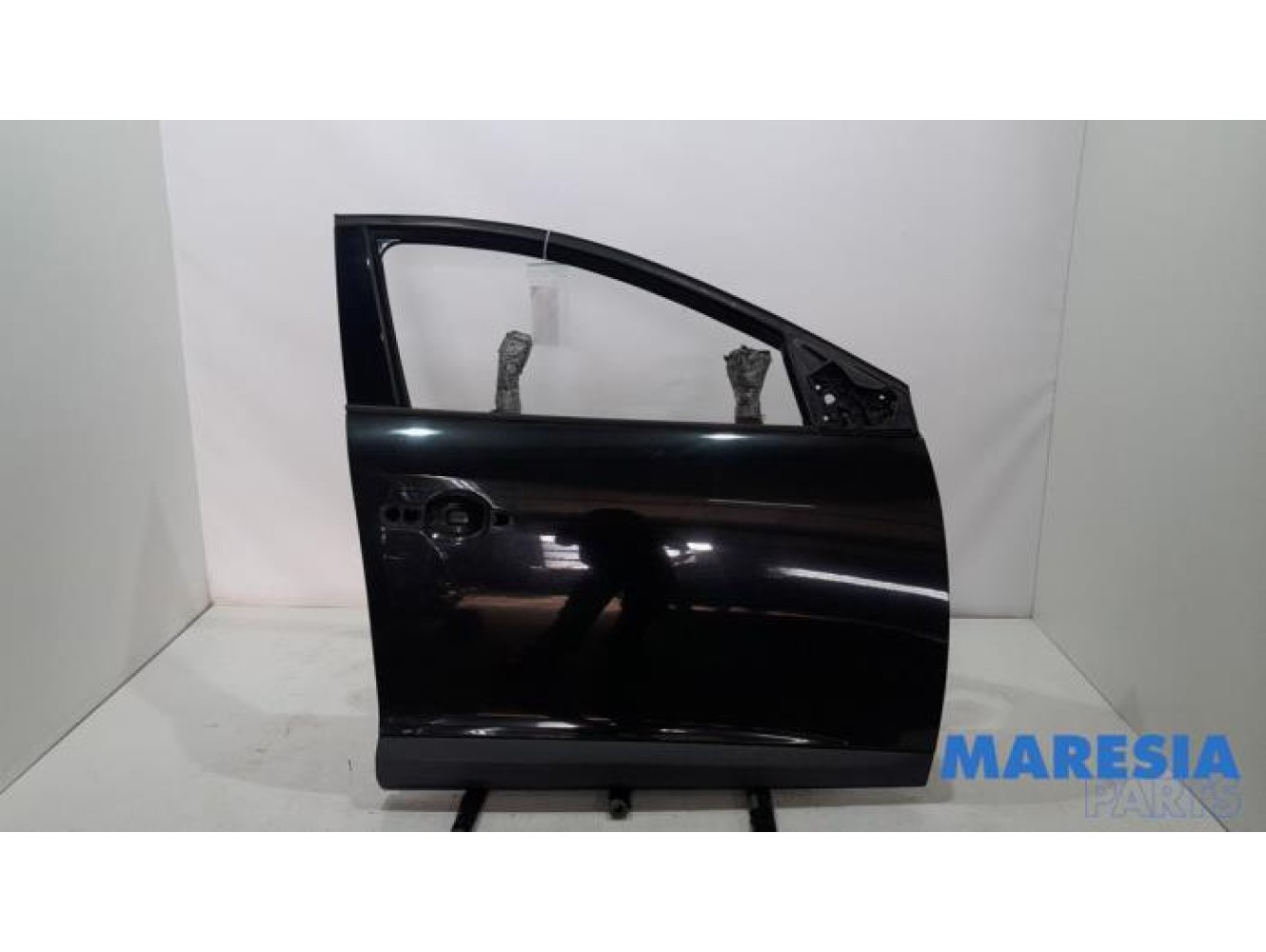 Renault - Megane - Front door 4-door, right
