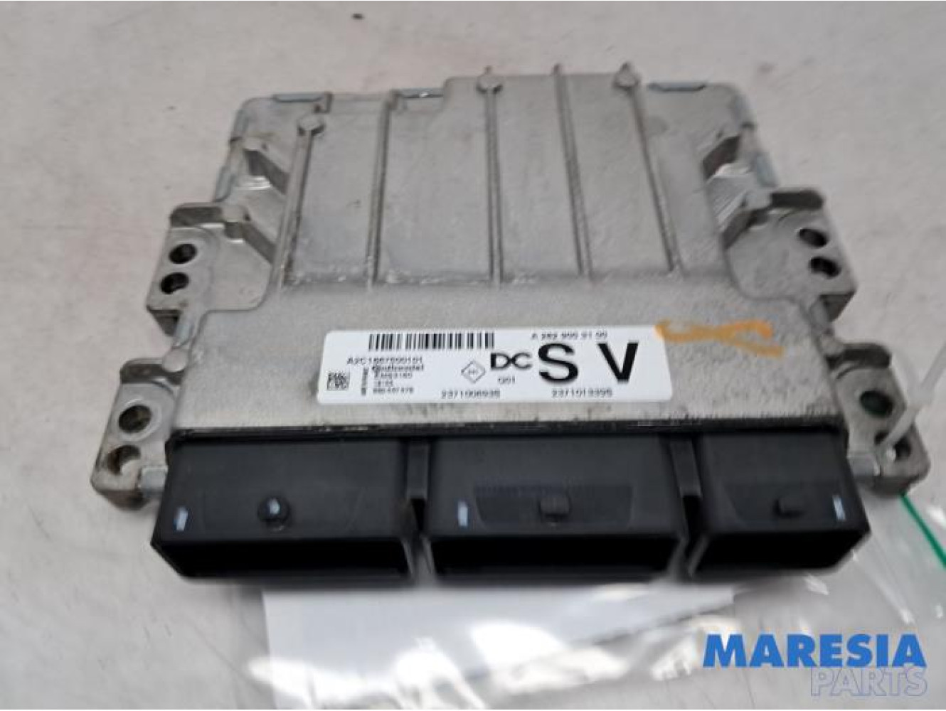 Renault - Scenic - Engine management computer