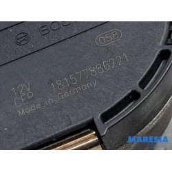 Renault - Scenic - Front wiper motor