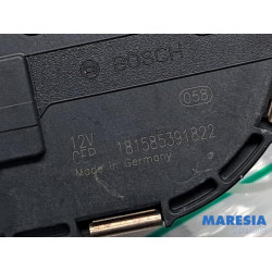 Renault - Scenic - Front wiper motor
