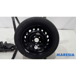 Renault - Megane - Krikset + reservewiel