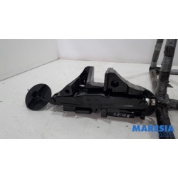 Renault - Megane - Krikset + reservewiel