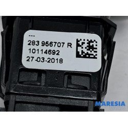 Renault - Scenic - Switch