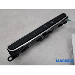 Renault - Scenic - Switch