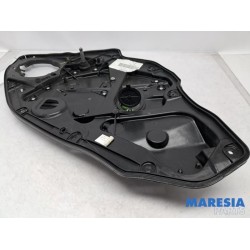 Alfa Romeo - Giulietta - Rear door window mechanism 4-door, right