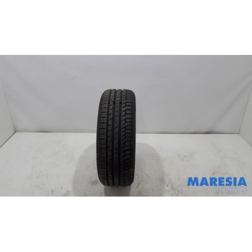 Renault - Megane - Tyre