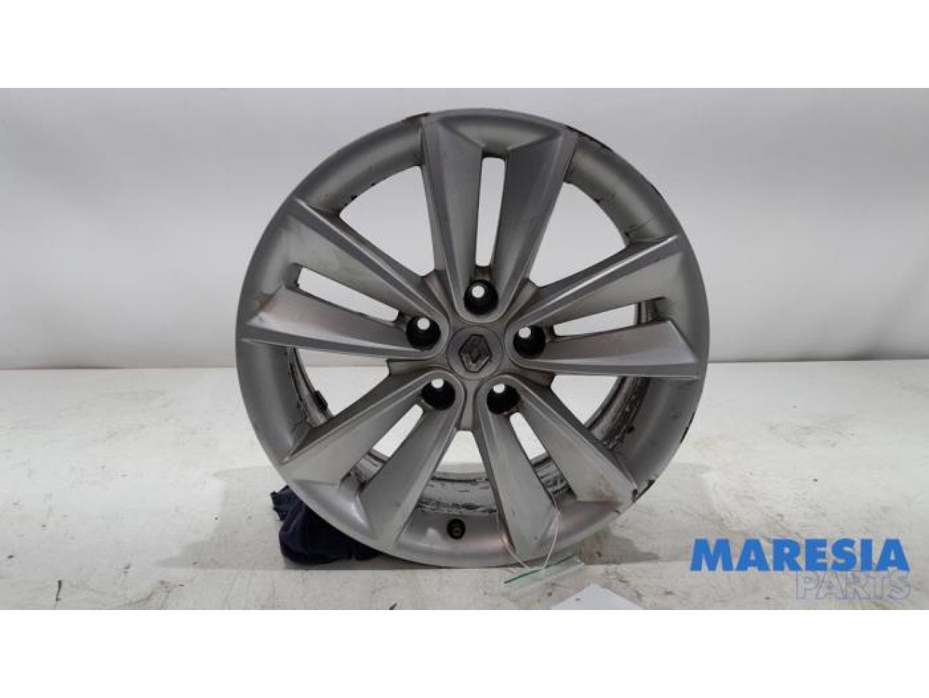 Renault - Megane - Wheel