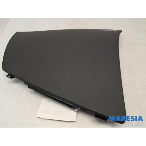 Citroen - C4 Picasso - Dashboard cover / flap