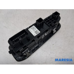 Peugeot - 308 - Multi-functional window switch