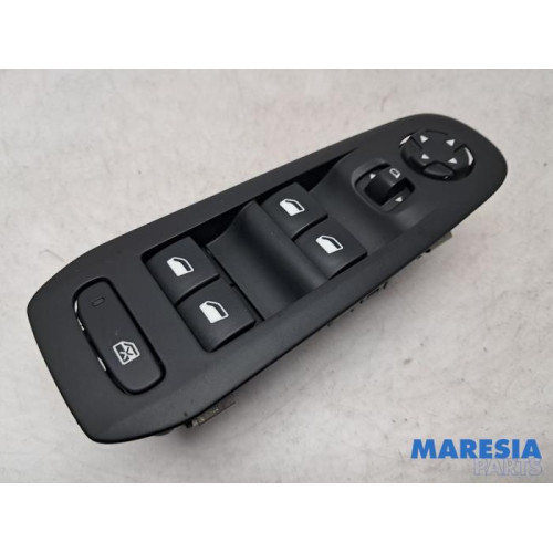 Peugeot - 308 - Multi-functional window switch