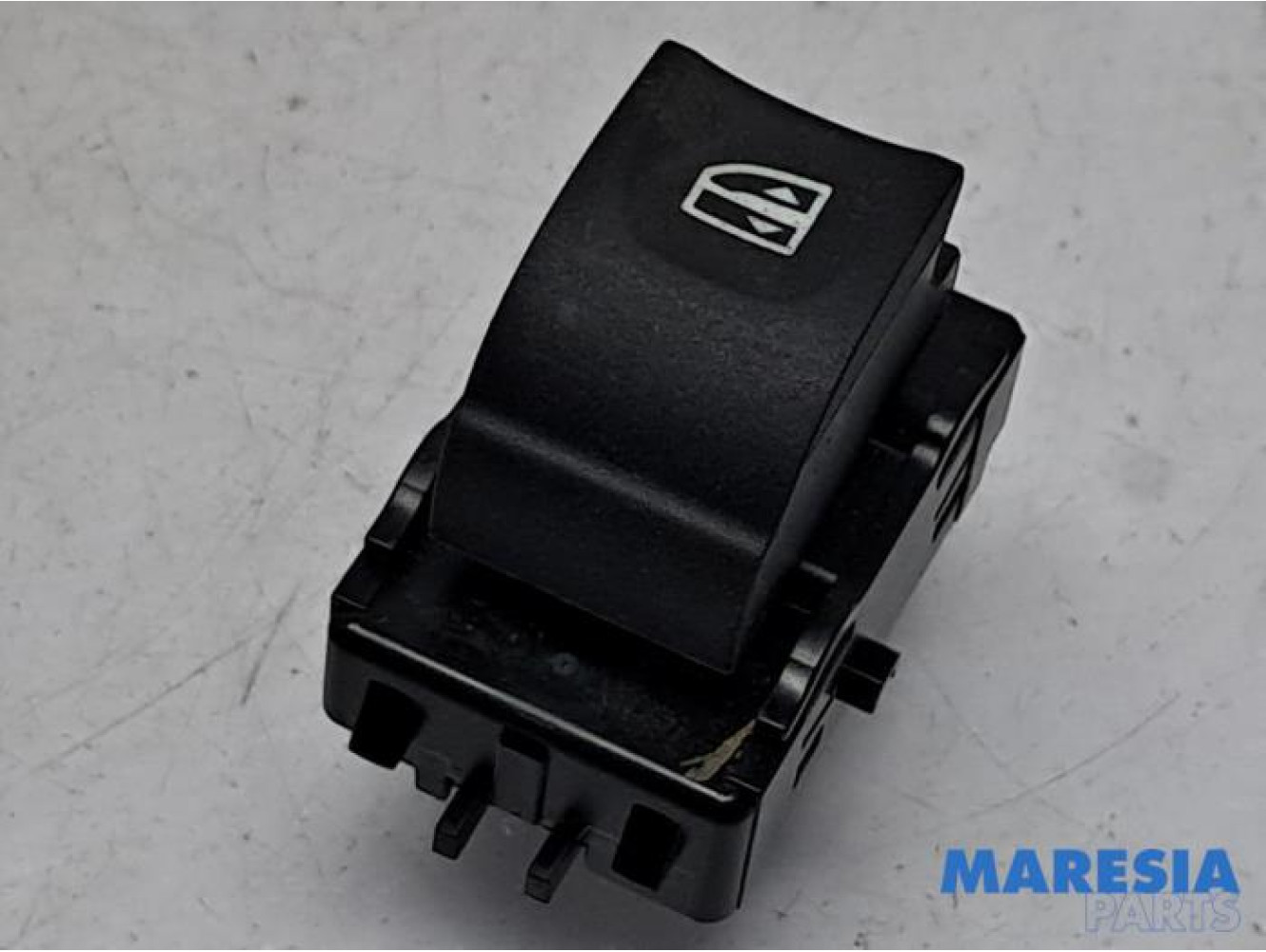 Renault - Scenic - Multi-functional window switch