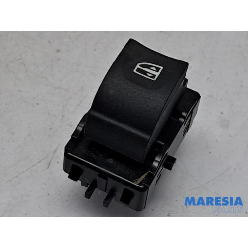 Renault - Scenic - Multi-functional window switch