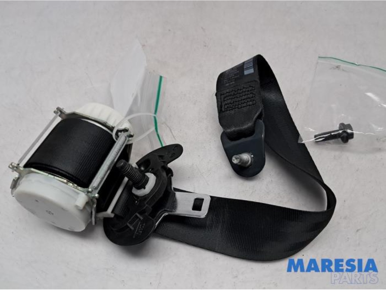 Peugeot - 308 - Rear seatbelt, left