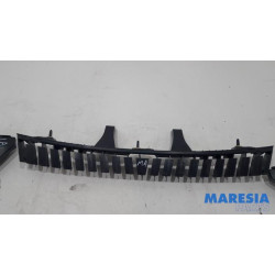 Peugeot - 308 - Rear bumper bracket central
