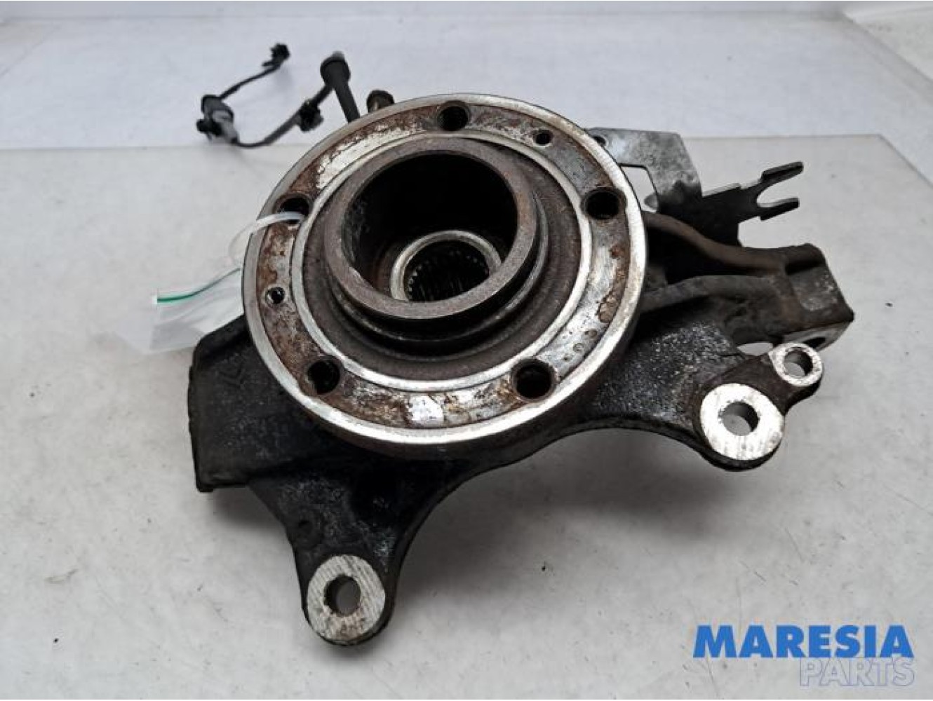 Peugeot - 308 - Knuckle, front right