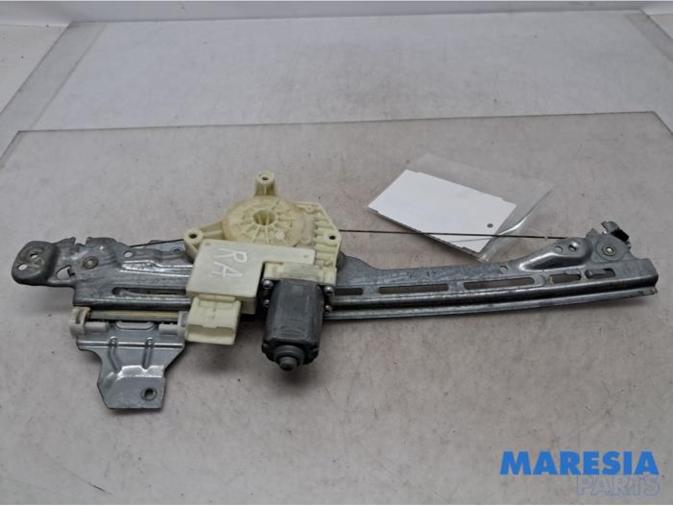 Peugeot - 308 - Rear door window mechanism 4-door, right