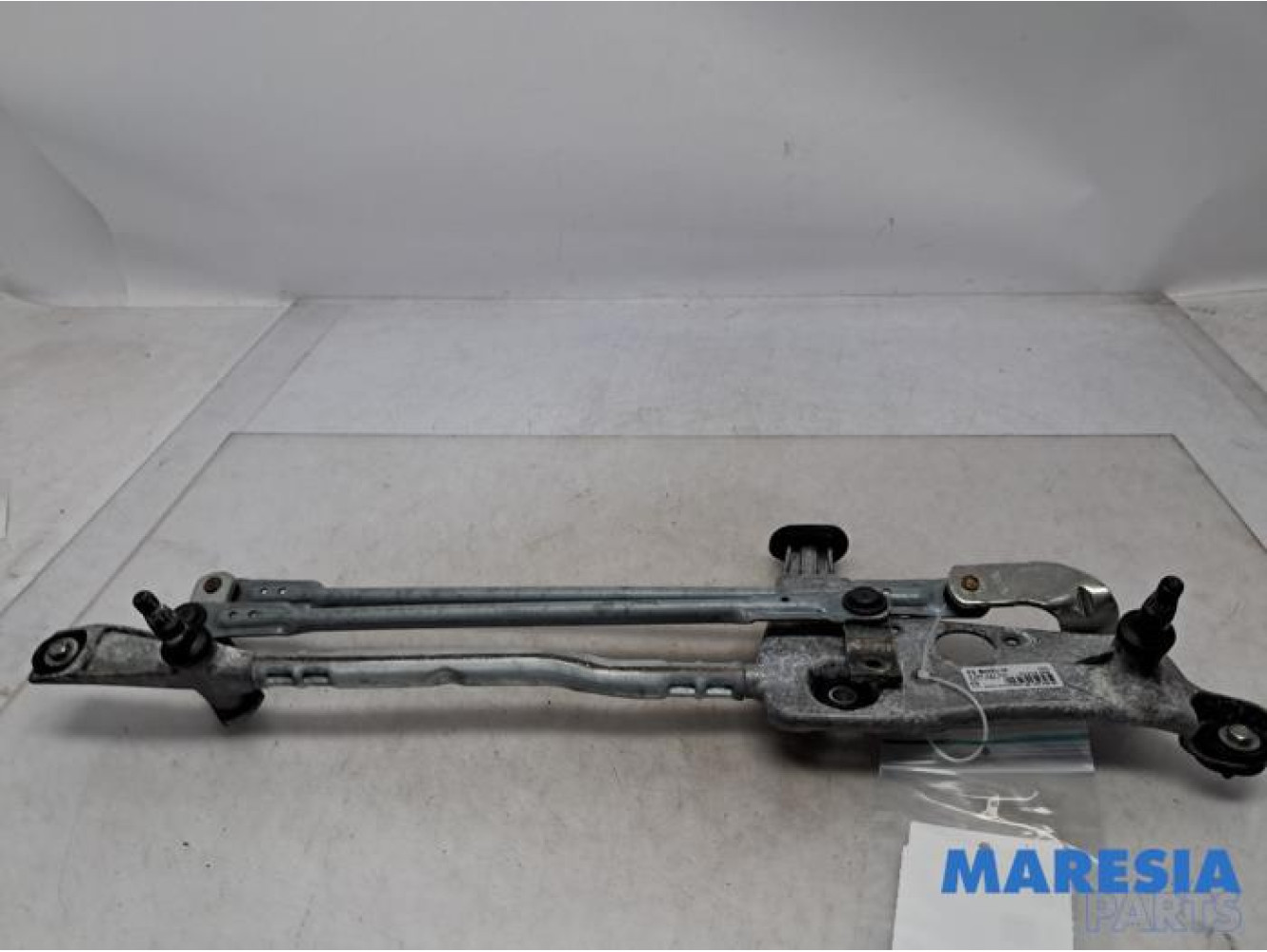 Peugeot - 308 - Wiper mechanism