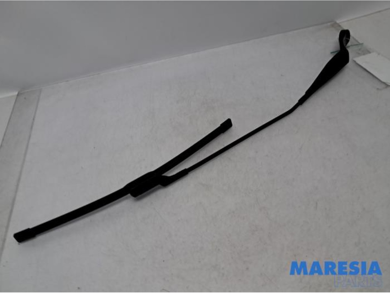 Peugeot - 308 - Front wiper arm
