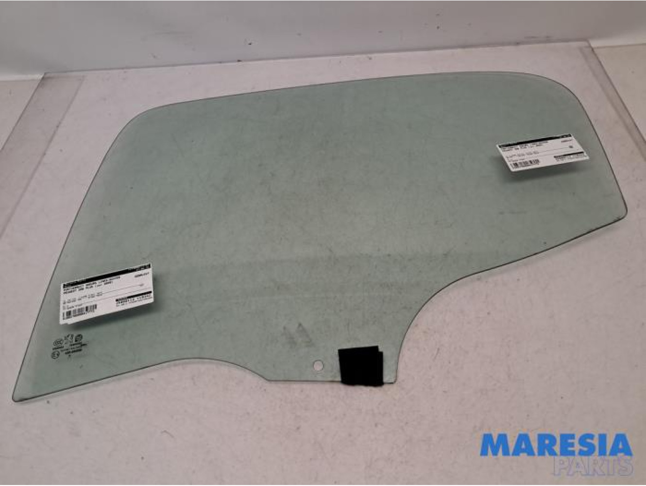 Peugeot - 206 PLUS - Portierruit 4Deurs links-achter