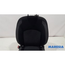 Peugeot - 206 PLUS - Sitz links