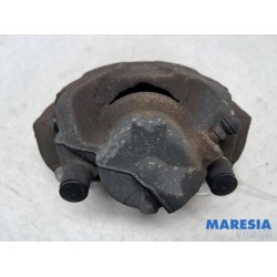Renault - Megane - Front brake calliper, right
