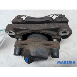 Renault - Megane - Front brake calliper, right