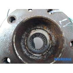 Renault - Megane - Fusee links-voor