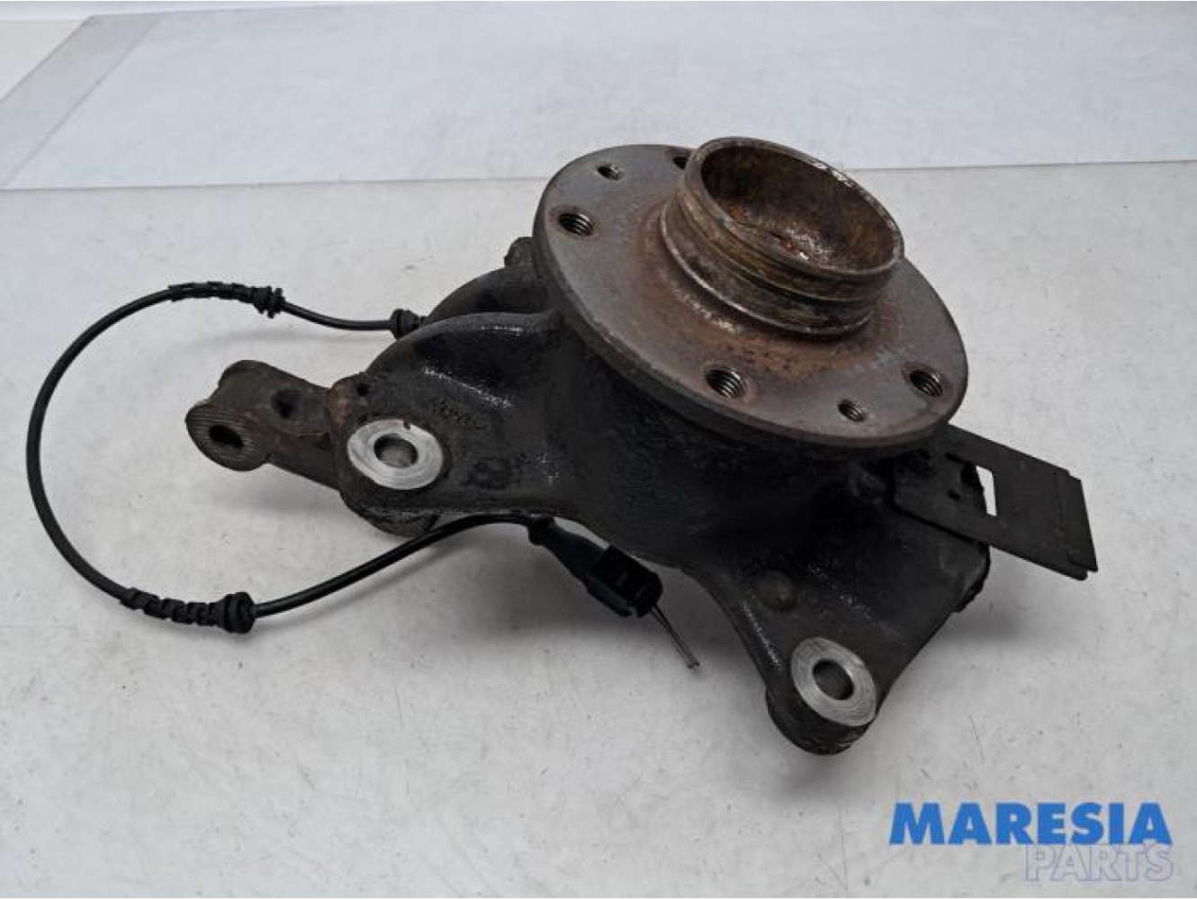 Renault - Megane - Fusee links-voor