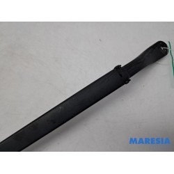 Renault - Megane - Front wiper arm