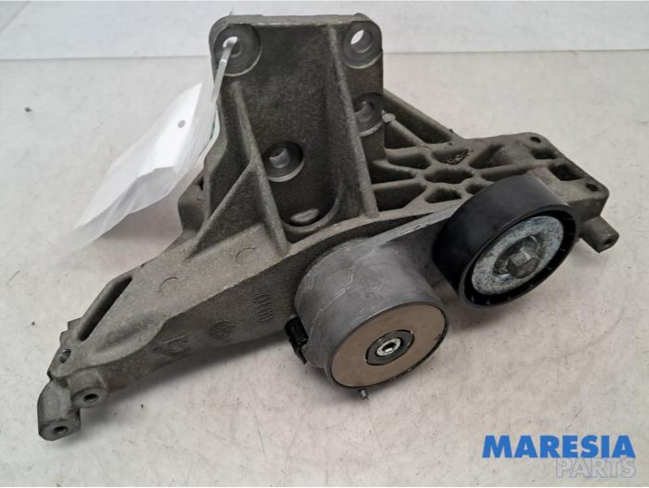 Alfa Romeo - Giulietta - Alternator upper bracket