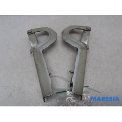 Toyota - Pro-Ace - Motorhaube Scharnier