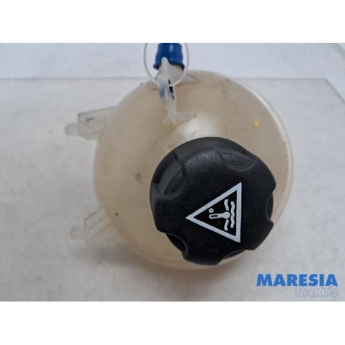 Toyota - Pro-Ace - Expansion vessel