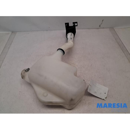Toyota - Pro-Ace - Front windscreen washer reservoir