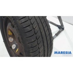 Citroen - C4 Picasso - Krikset + reservewiel