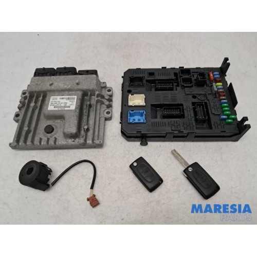 Toyota - Pro-Ace - Engine management computer