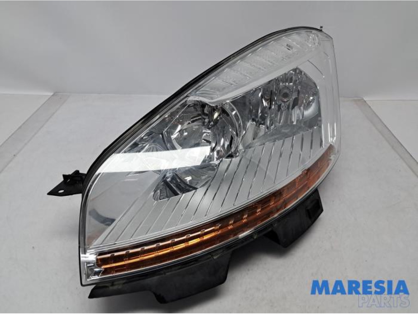 Citroen - C4 Picasso - Scheinwerfer links