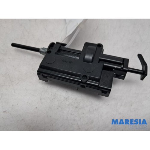Renault - Talisman - Tank flap lock motor