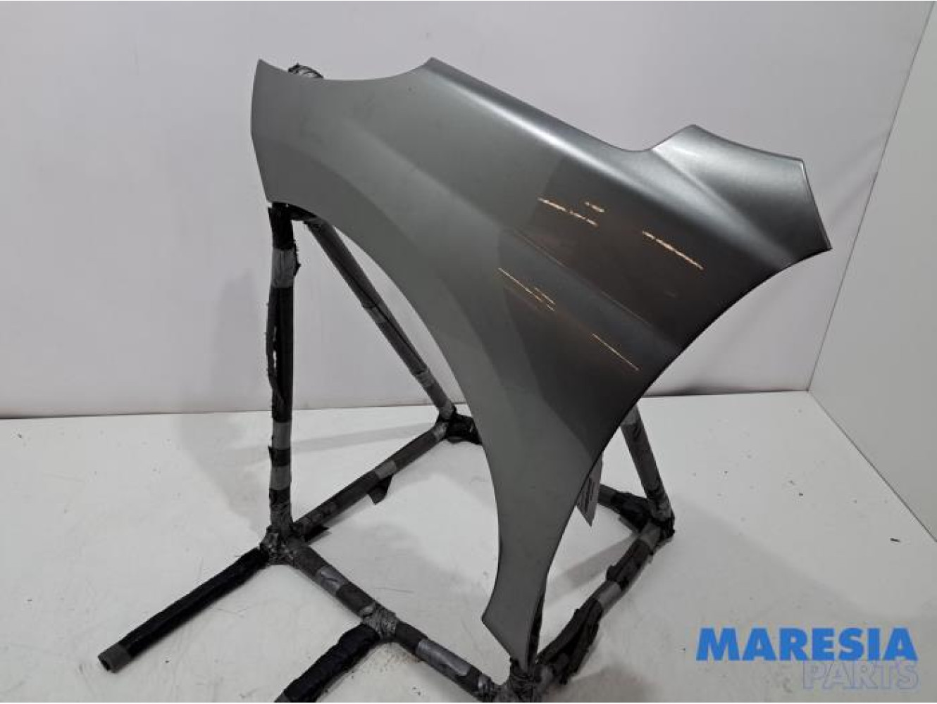 Peugeot - 207 - Front wing, left