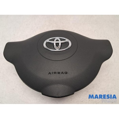 Toyota - Pro-Ace - Left airbag (steering wheel)