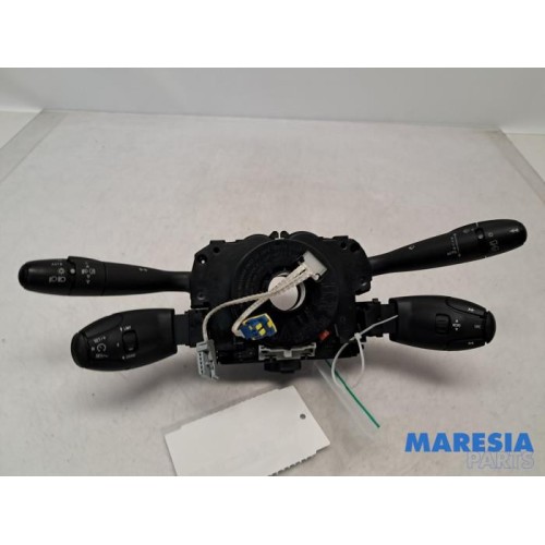 Toyota - Pro-Ace - Steering column stalk
