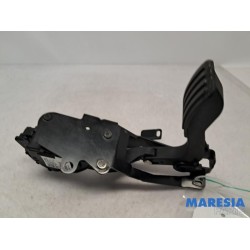 Toyota - Pro-Ace - Accelerator pedal