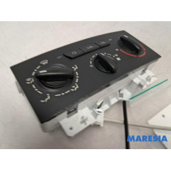 Toyota - Pro-Ace - Heater control panel