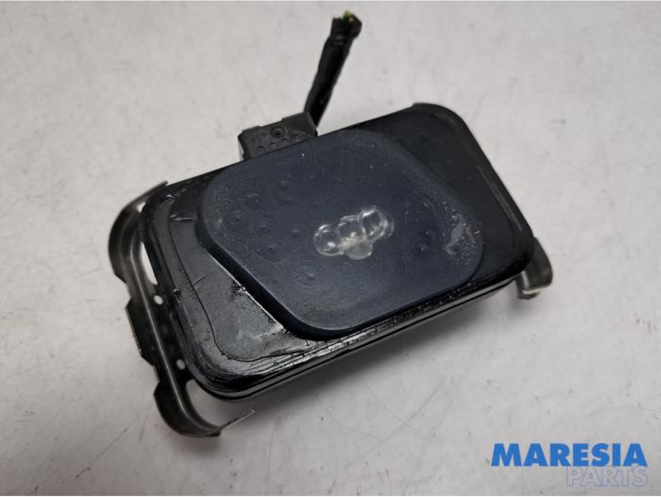 Toyota - Pro-Ace - Rain sensor