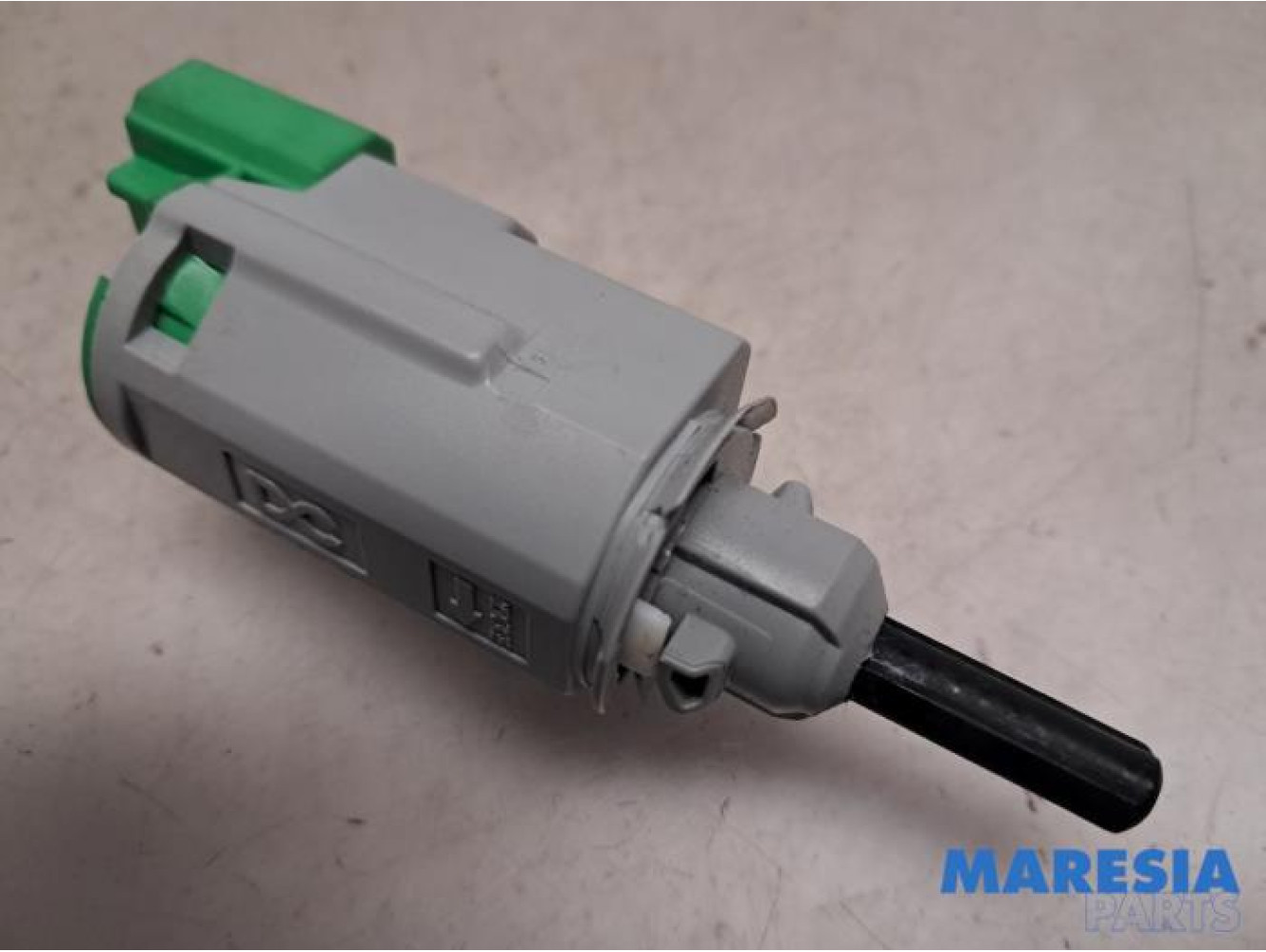 Renault - Talisman - Brake light switch