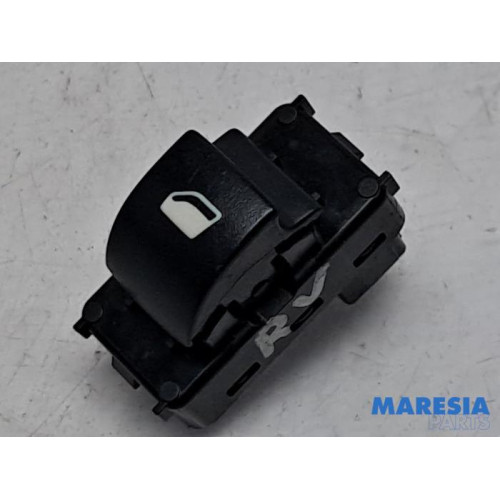 Toyota - Pro-Ace - Electric window switch