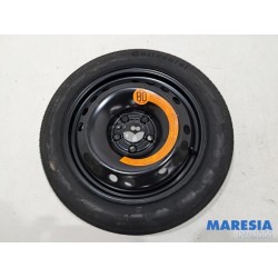 Alfa Romeo - Giulietta - Krikset + reservewiel