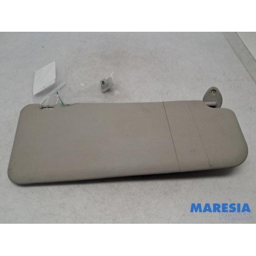 Toyota - Pro-Ace - Sun visor