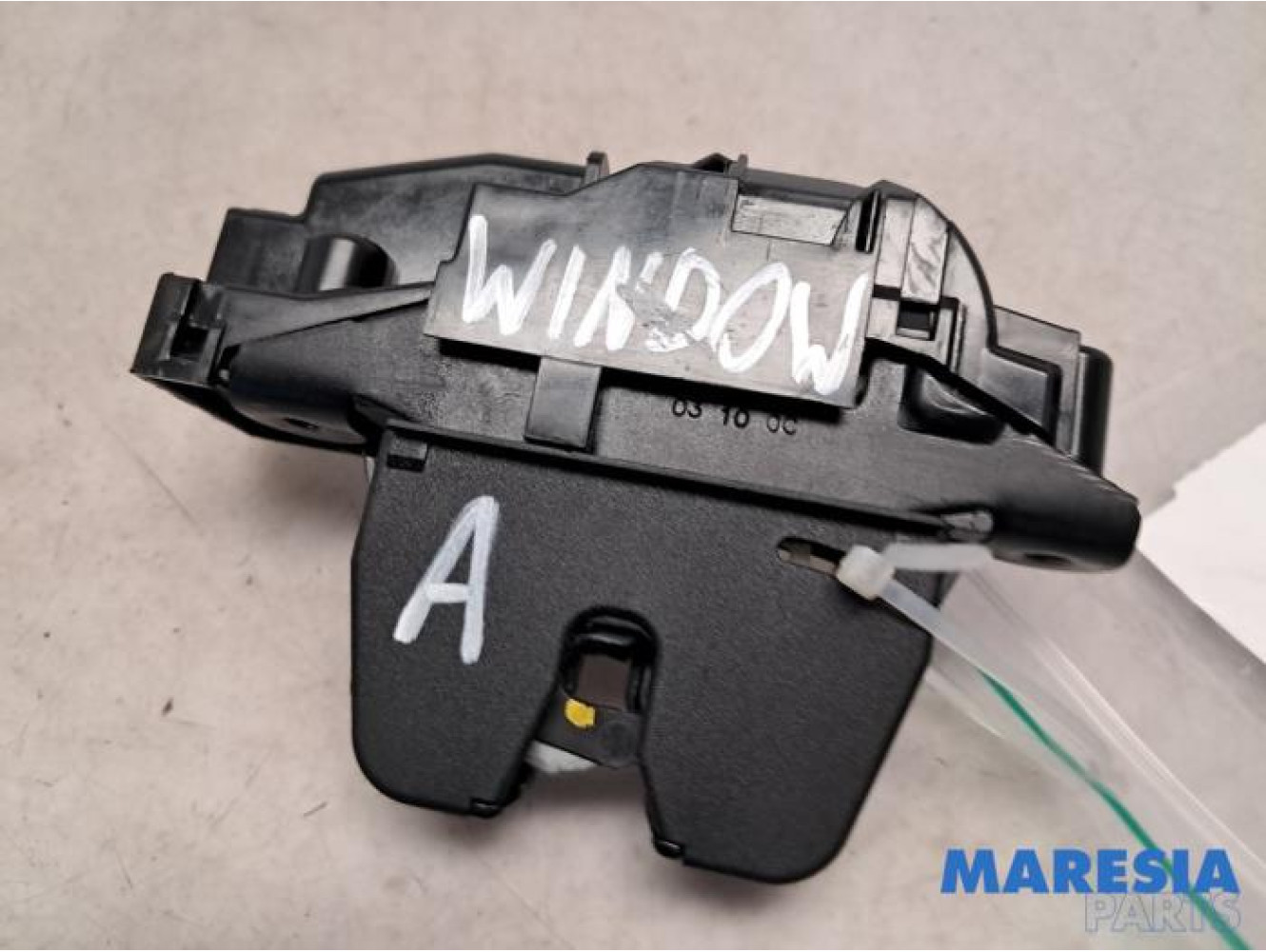 Citroen - C4 Picasso - Tailgate lock mechanism
