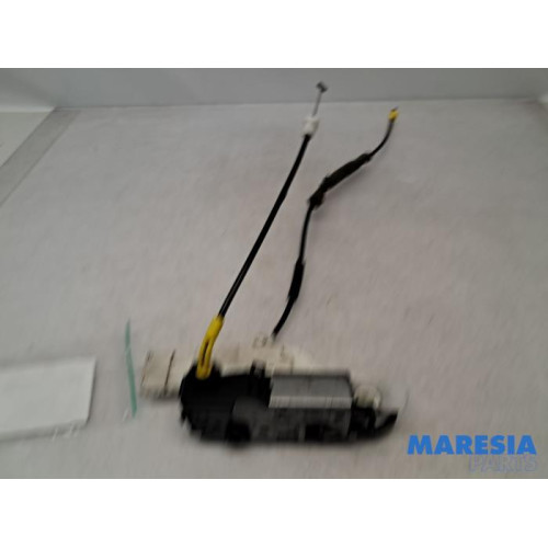 Toyota - Pro-Ace - Door lock mechanism 2-door, left