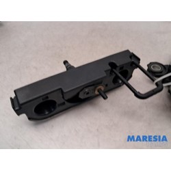 Citroen - C4 Picasso - Ruitenwissermotor achter